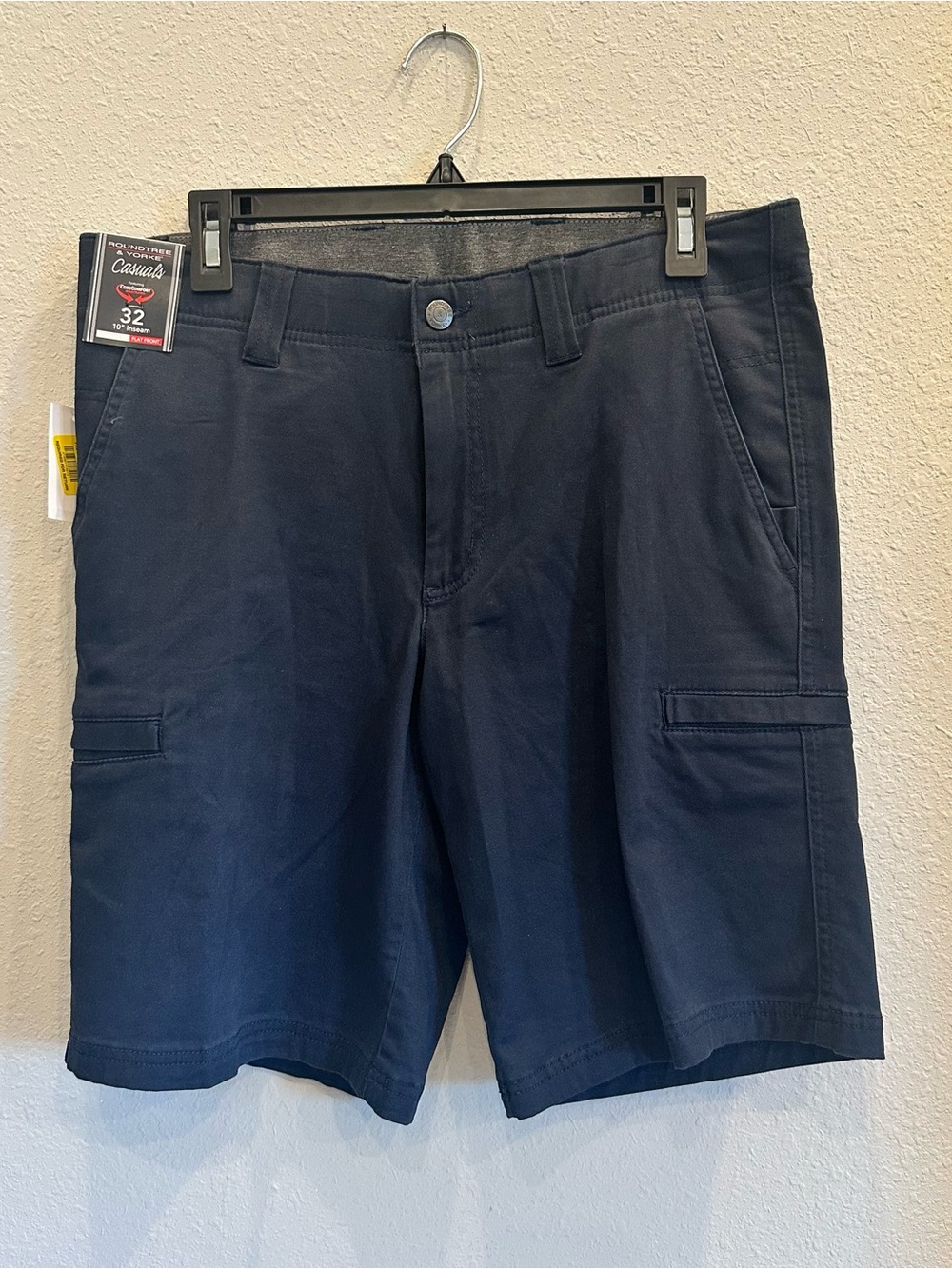 Roundtree & Yorke Men's Navy Cargo Shorts